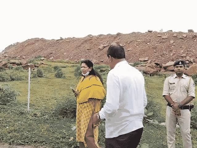 एमपी में जहरीली शराब से 11 मौतें:सागर में 24 लोग भर्ती, बीमारों के शरीर नीले पड़े; कलेक्टर ने 10 के मरने की पुष्टि की