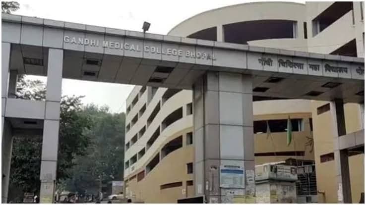 उम्रकैद की सजा काट रहा है कैदी