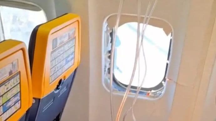 Plane Window Breaks