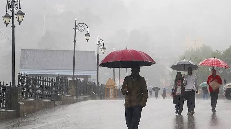 भोपाल में भी मंगलवार रात से बुधवार रात तक कभी झमाझम तो कभी मध्यम बारिश दर्ज की गई।